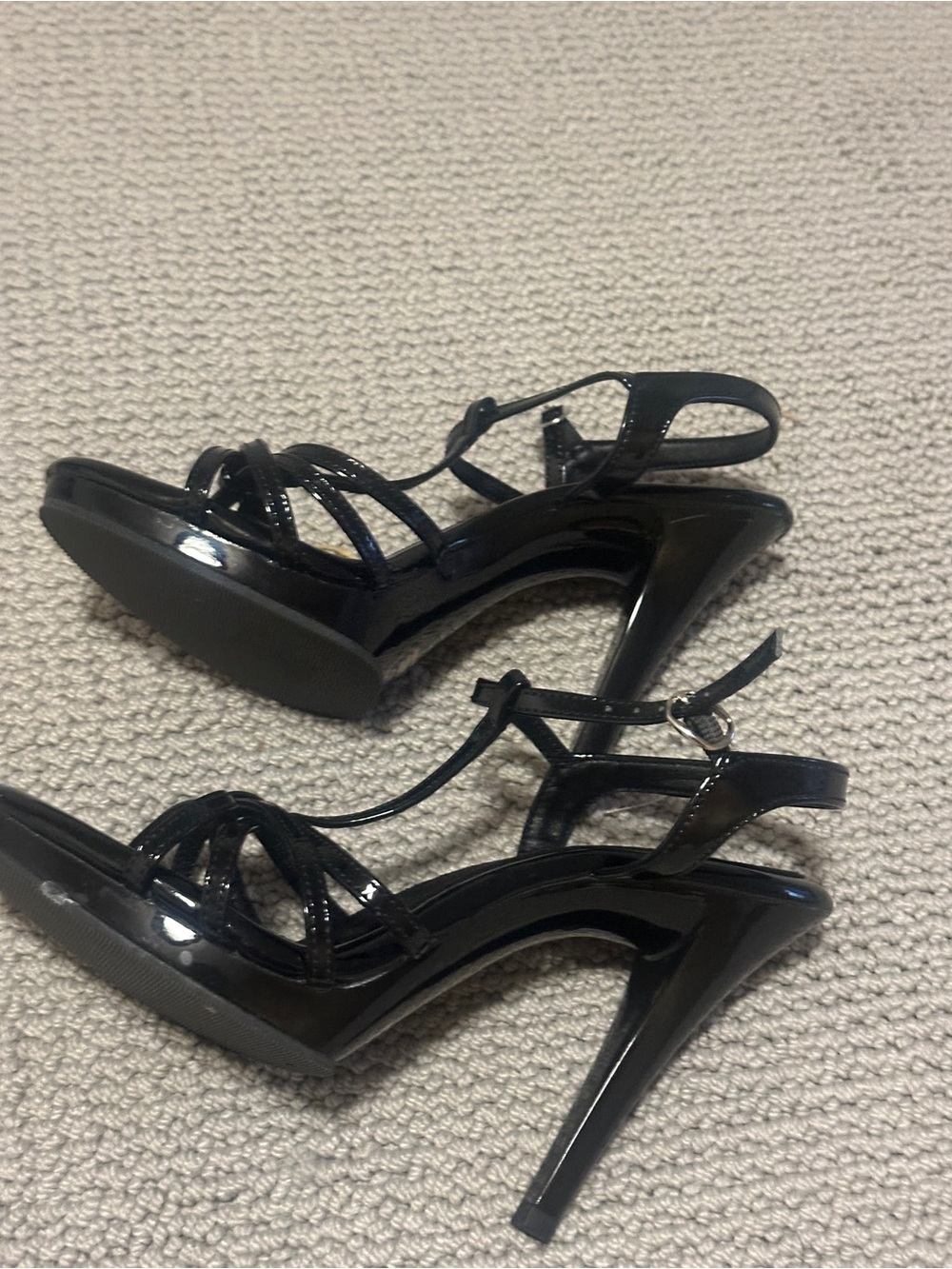 Fabulicious Women's Flair-420 T-Strap
Strappy High Heel Sandals size 11 - Picture 2 of 9